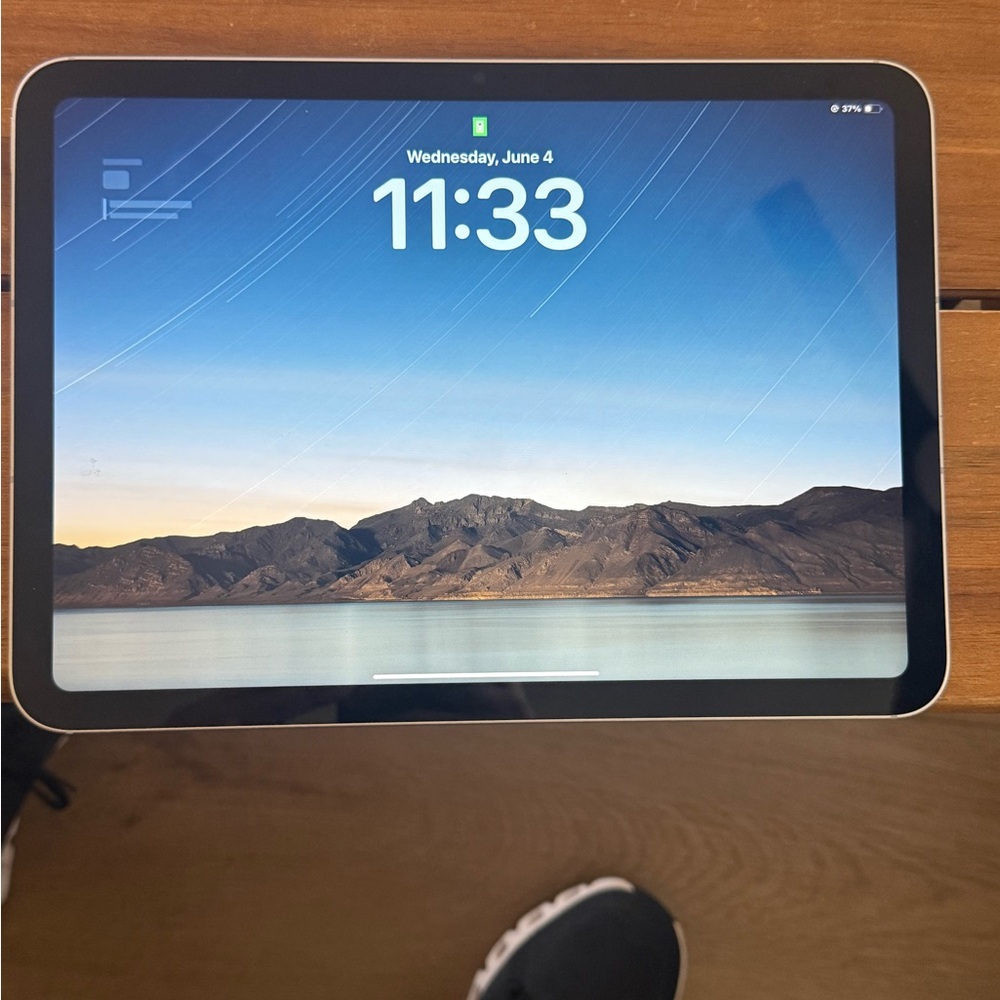 Apple Silver iPad 10th Generation
